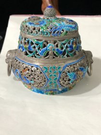 旧藏 纯银烧蓝香薰炉摆件，錾刻图案精美，线条清晰，包浆浑厚，满工艺，寓意好，收藏价值高，尺寸高88×宽87mm