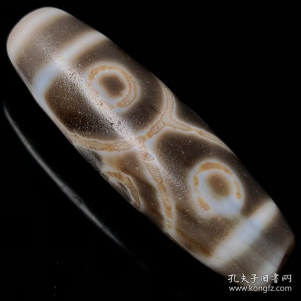 藏区回流老料高油包浆【六眼天珠】
尺寸：50*16*14毫米 重量17.3克