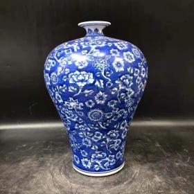 清代百花不落地梅瓶3