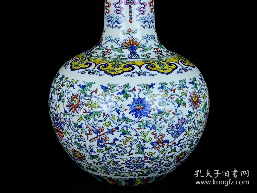 清雍正斗彩八宝纹天球瓶40/30  7890002676