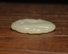 和田玉马 规格: 5.5×5.1×0.9厘米，重 41克