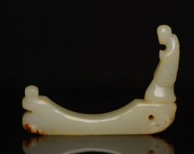 和田玉香插 规格: 9.9×6.6×2.1厘米，重 106克。