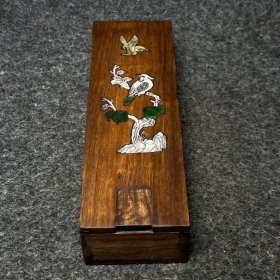 花梨木镶螺钿机关首饰盒内珍藏珍珠十八子手持 手持尺寸：直径14毫米 机关盒尺寸：长宽高20/6.5/4厘米