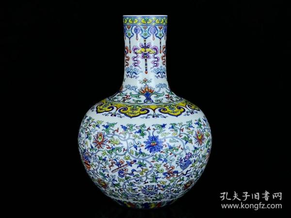 清雍正斗彩八宝纹天球瓶40/30  7890002676