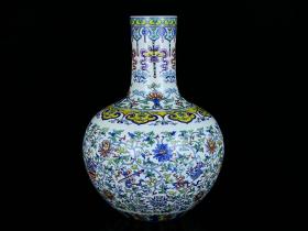 清雍正斗彩八宝纹天球瓶40/30  7890002676