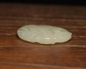 和田玉马 规格: 5.5×5.1×0.9厘米，重 41克