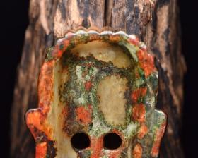 和田玉面谱
规格:   12×7.7×2.7厘米   重   201克。