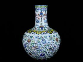 清雍正斗彩八宝纹天球瓶40/30  7890002676