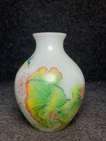 精品手工绘彩琉璃花瓶尺寸:长宽高:10/10/14cm