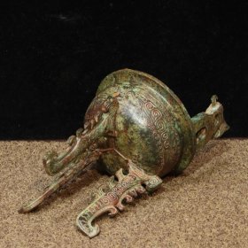 铜——铭文扁足双虎鼎 长15.5cm宽14cm高23cm 重3斤