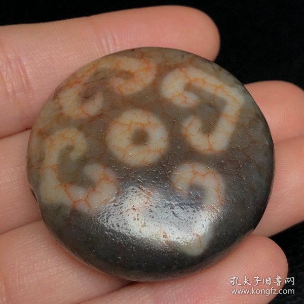 血丝天眼佛牌 尺寸：37*14毫米 重量30.5克