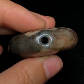 血丝天眼佛牌 尺寸：37*14毫米 重量30.5克