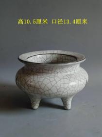 乡下收的宋代传世哥窑官窑冰裂白瓷炉 ··