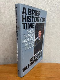 现货 世界名著 霍金 《时间简史》 A Brief History of Time: From The Big Bangs to Black Holes 多幅插图，附赠8页相关资料+1页报纸剪切片 布面精装带书衣 品相如图