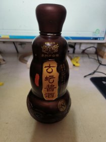 酒瓶 贵州茅台镇 古坛酱酒