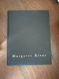 Margaret River（英文原版。玛格丽特河。大16开。2003）