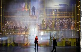 The Scene and the Unseen: Opera in pictures Photographs by Monika Rittershaus 现场与幕后