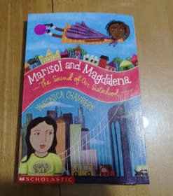 1998年版 Marisol and Magdalena: The Sound of Our Sisterhood 玛丽索尔和马格达莱娜：我们的姐妹情谊之声 英文版 特价清仓英文
