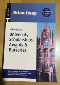 UNIVERSITY SCHOLARSHIPS, AWARDS & BURSARIES 大學(xué)獎(jiǎng)學(xué)金、獎(jiǎng)和助學(xué)金 英文版