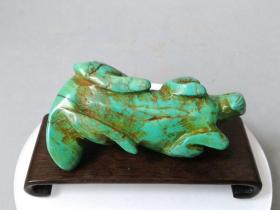 少见的老绿松石雕瑞兽摆件 ·