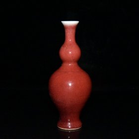 清代霁红釉小瓶【14x6.5cm】 价格160