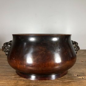 紫铜狮耳炉，高12.3厘米，口径20厘米，重4675克，¥4800