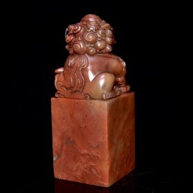 A旧藏老货 寿山石老印章 原石原色纯手工雕刻 雕工精细 包浆老气 保存完整 篆刻家【朗山】壬午年刊印700️ 尺寸：6*6*15厘米 重量：1240克