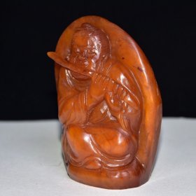 旧藏珍品 寿山石灯光冻田黄石人物摆件 石质通透坚硬 雕工精细 石纹清晰 血丝纹明显可见 名家【丁敬】庚申年作760️ 尺寸：8*4*11厘米（硬） 重量：496克