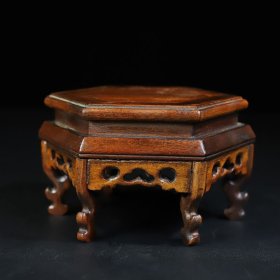 旧藏花梨木六角底座一对，圆底座长13厘米宽11.3厘米高8厘米，价格240元，代理加价，运费自理！