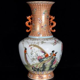 清乾隆矾红鎏金花鸟双耳瓶，32×18，
