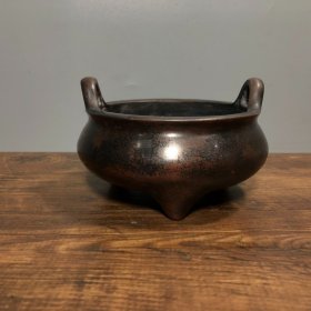 紫铜小耳炉，高8厘米，口径11.4厘米，重1205克，¥1200