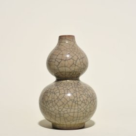 宋哥窑葫芦瓶18*11厘米 300