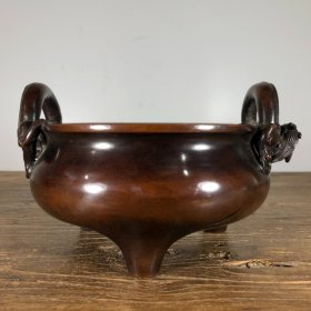 紫铜兽耳炉，高10.8厘米，口径14.6厘米，重2700克，¥2000
