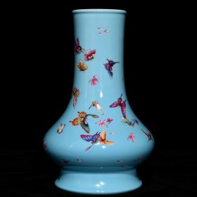 雍正松石釉粉彩花蝶纹穿带瓶，高21cm直径13cm，¥2860