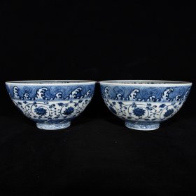 明宣德青花缠枝花卉纹碗，10.5×20.5，价格:2700
