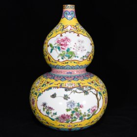 清乾隆珐琅彩花鸟纹葫芦瓶，33×22，价格:1690