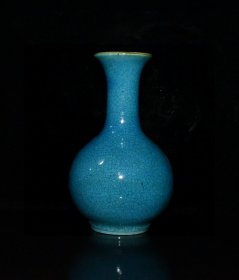 清代宝石蓝釉开片赏瓶【14.4x8.5cm】 价格160