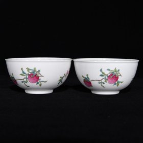 清雍正珐琅彩三果纹碗，4.5×8.5，价格:2430