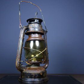 乡下收的清代老煤油灯马灯长15宽11高28厘米，