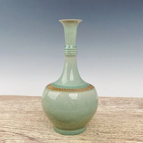 乡下收的宋代汝窑故宫编号瓷瓶高29.5直径15厘米
