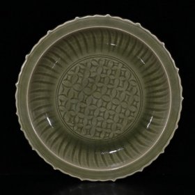 乡下收的清代龙泉开片花卉盘尺寸7X43厘米