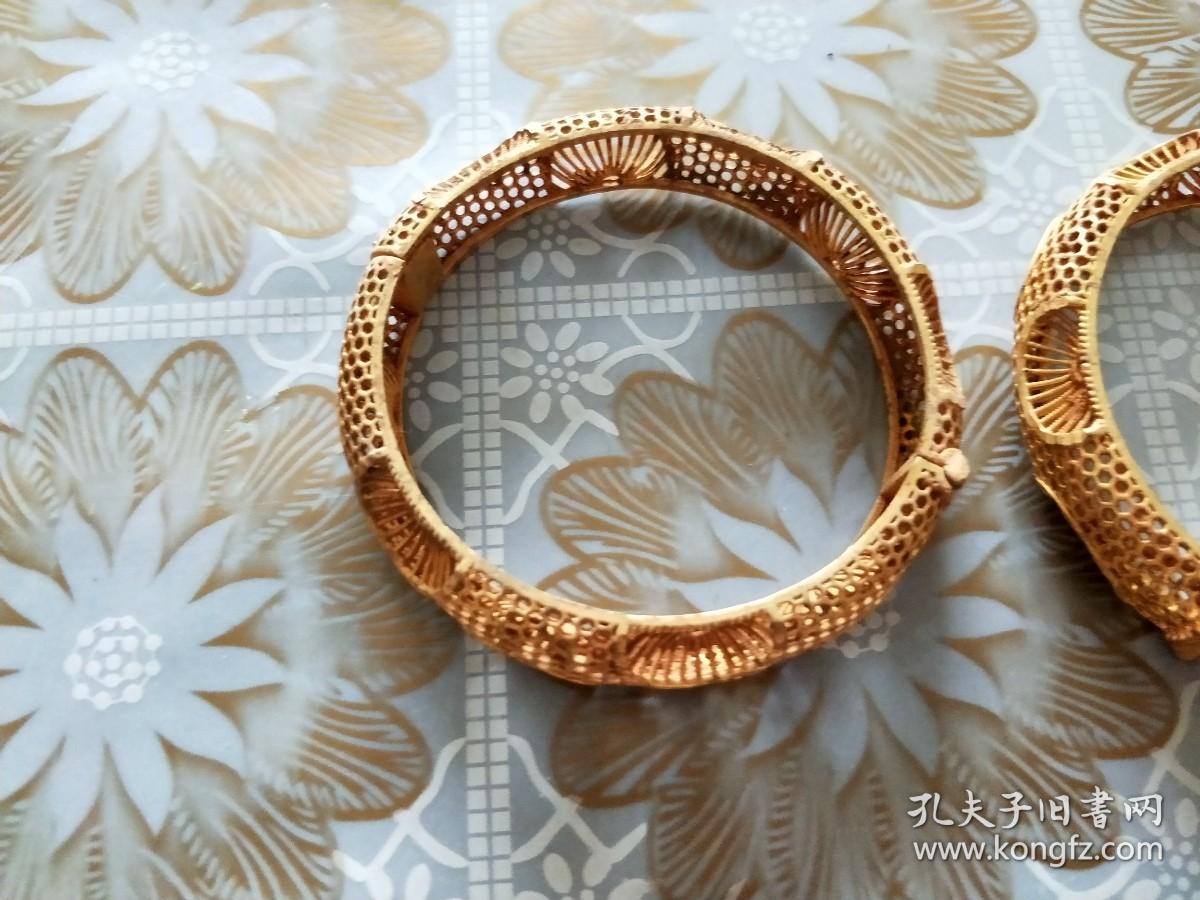 乡下收的的清代鎏金手镯一对