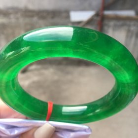 清代天然翡翠冰种满绿圆杆手镯内径59.2宽12.1