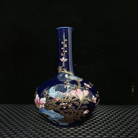 乡下收的清代蓝釉粉彩描金花鸟纹瓶一对尺寸26X14厘米