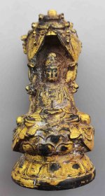 清末民国时期木质漆金三面观音菩萨坐像