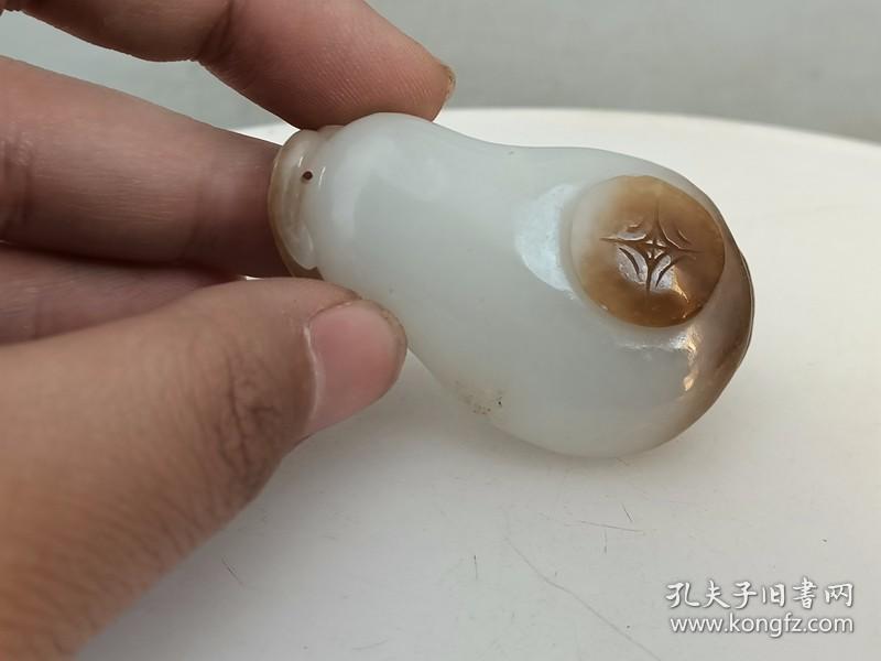 乡下收的和田白玉巧雕手 把件