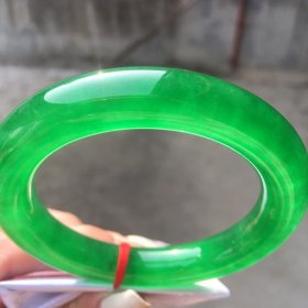 清代天然翡翠冰种满绿圆杆冰绿手镯内径57.8宽12.2