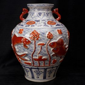 乡下收的元代青花釉里红鱼藻绘浮雕罐盖罐尺寸28x 39厘米