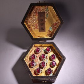 乡下收的清代花丝镶嵌钻石星光宝石戒指一盒配手绘漆器盒一个