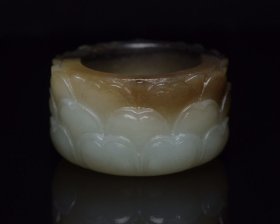 乡下收的清代和田玉莲花笔洗尺寸5.6X5.6X3.1厘米